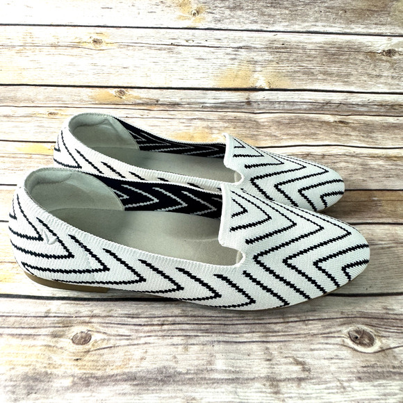 Vivaia Womens Ivory & Navy Blue Chevron Pattern Audrey Flat Loafer Shoes 9-9.5 - Picture 2 of 10